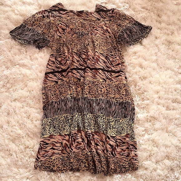 Sante Classics Dresses & Skirts - Sante Classics Cotton Gauze Short Sleeve Animal Print Midi Dress